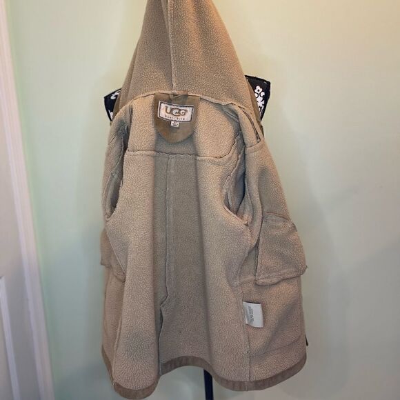 UGG Australia Kids Hooded with Toggle! - Picture 5 of 5